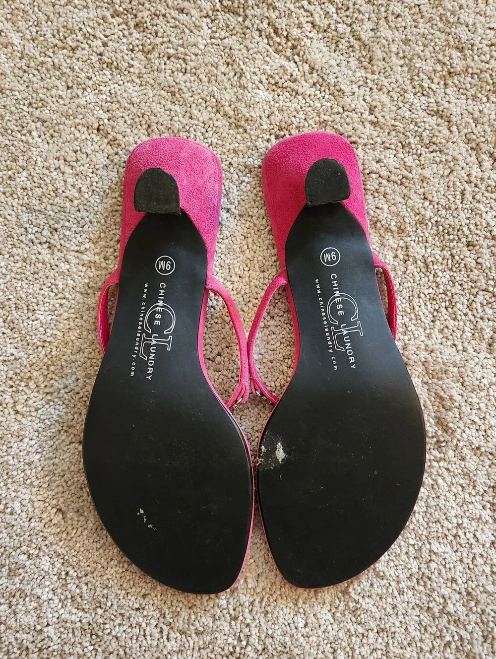 Y2K Vintage CL Chinese Laundry Hot Pink Rhinestone Chunky Kitten Heel Thong 9